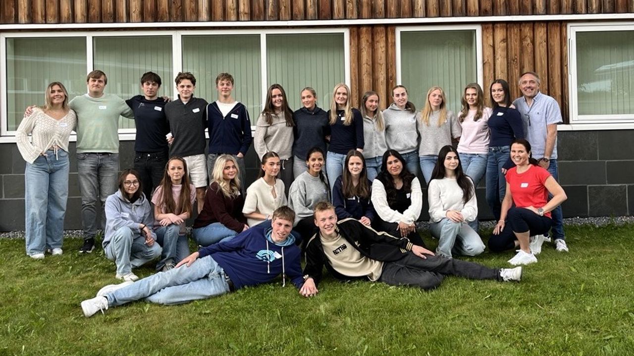 Bilde av elevmentorane på Stryn vgs skuleåret 2025/2026. Foto: Stryn vgs 