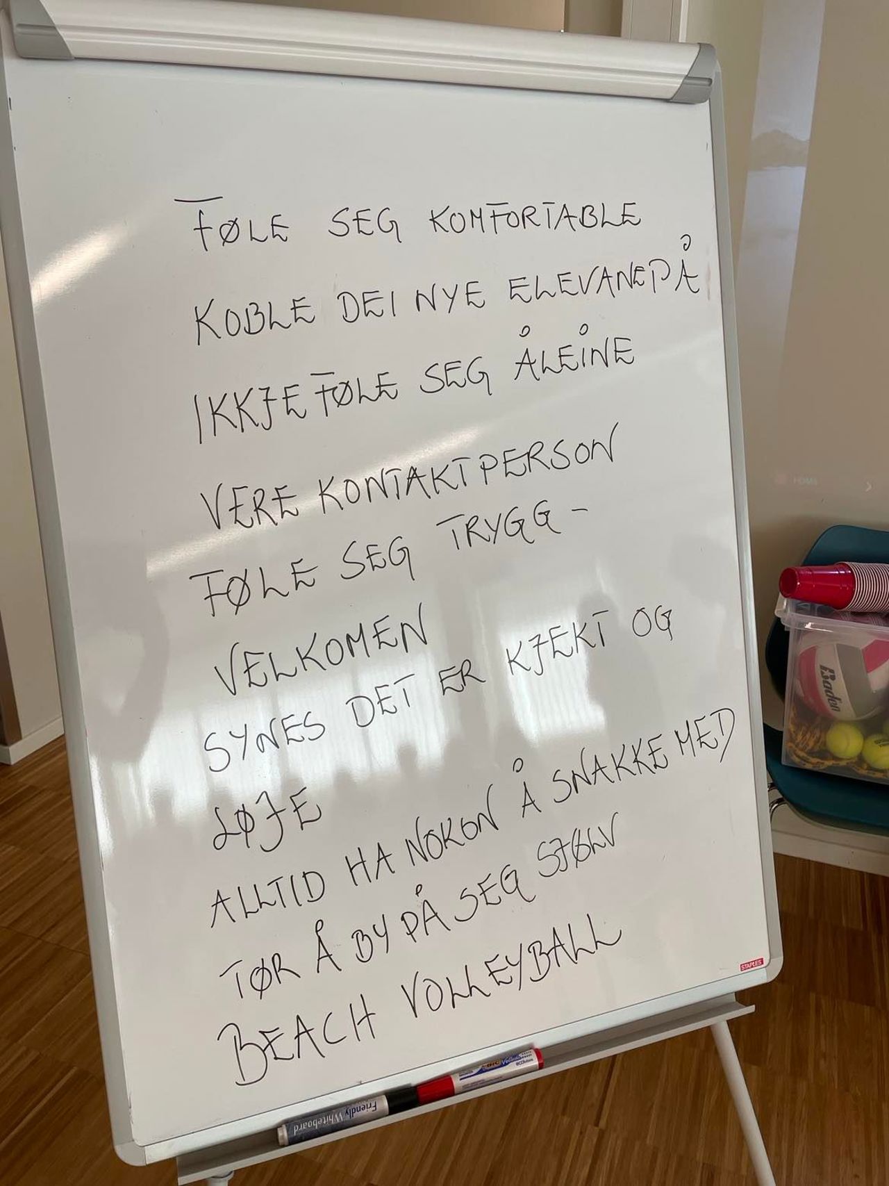 Whiteboardtavle med gode råd til skulestart