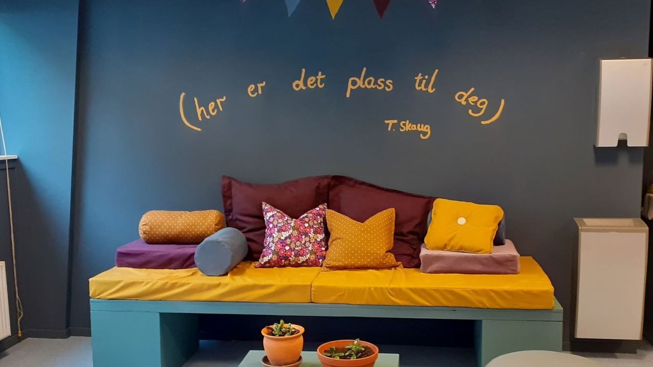 Bilde av lesekroken på biblioteket