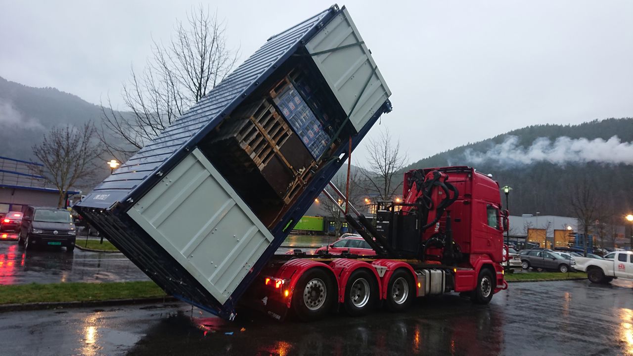 Demonstrasjon av lastsikring på kranbil